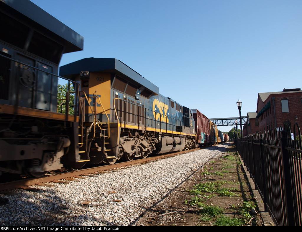 CSX 921